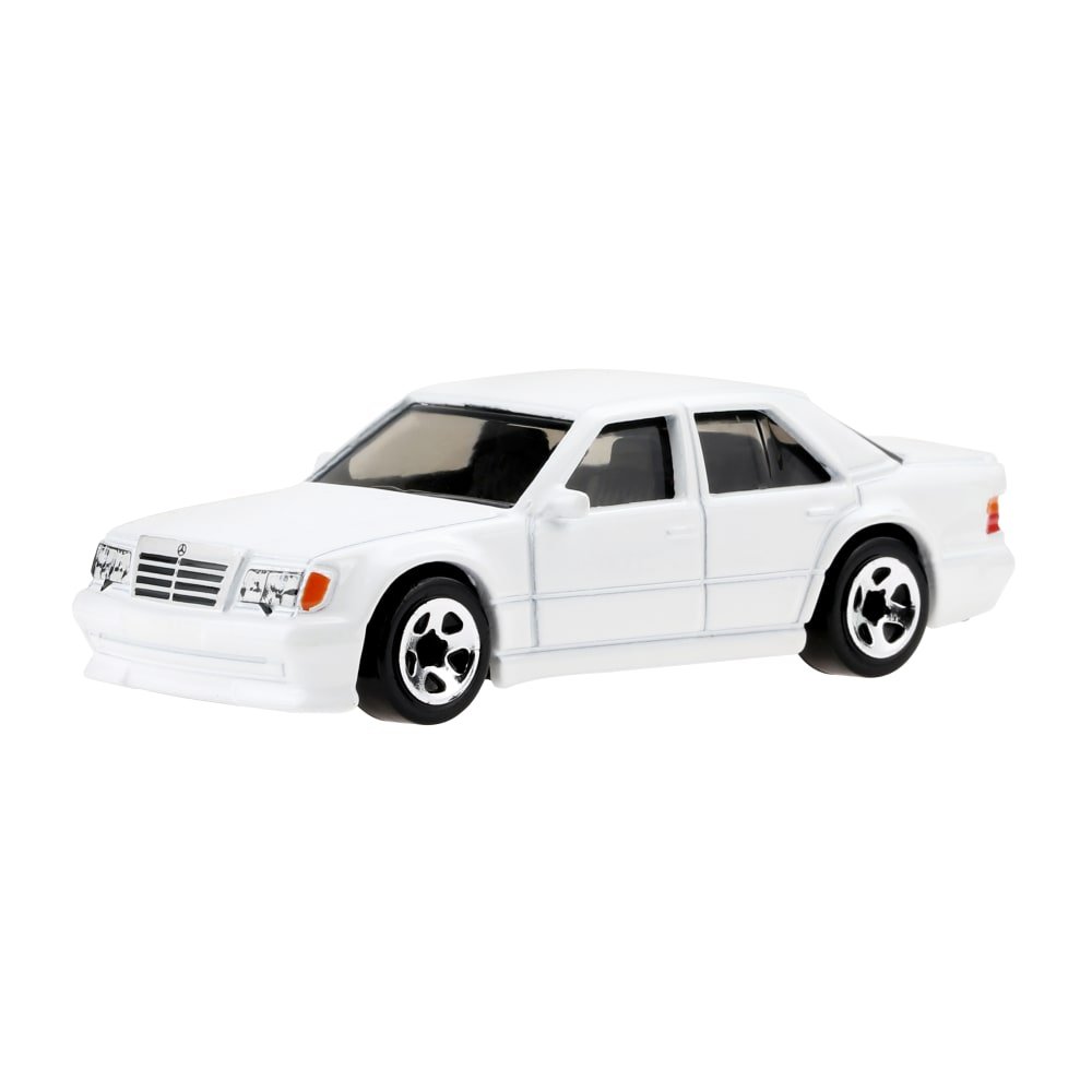 2022 Mercedes-Benz 500 E White: Image 2