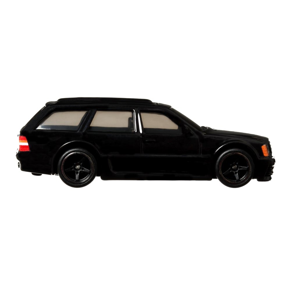 2022 Mercedes-Benz AMG E36 Estate Special Edition Black: Image 4