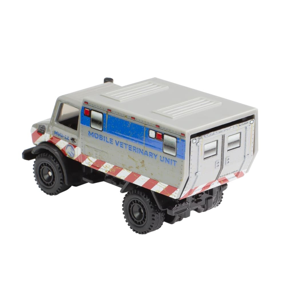 2022 Mercedes-Benz Unimog U 1300 L Silver: Image 4