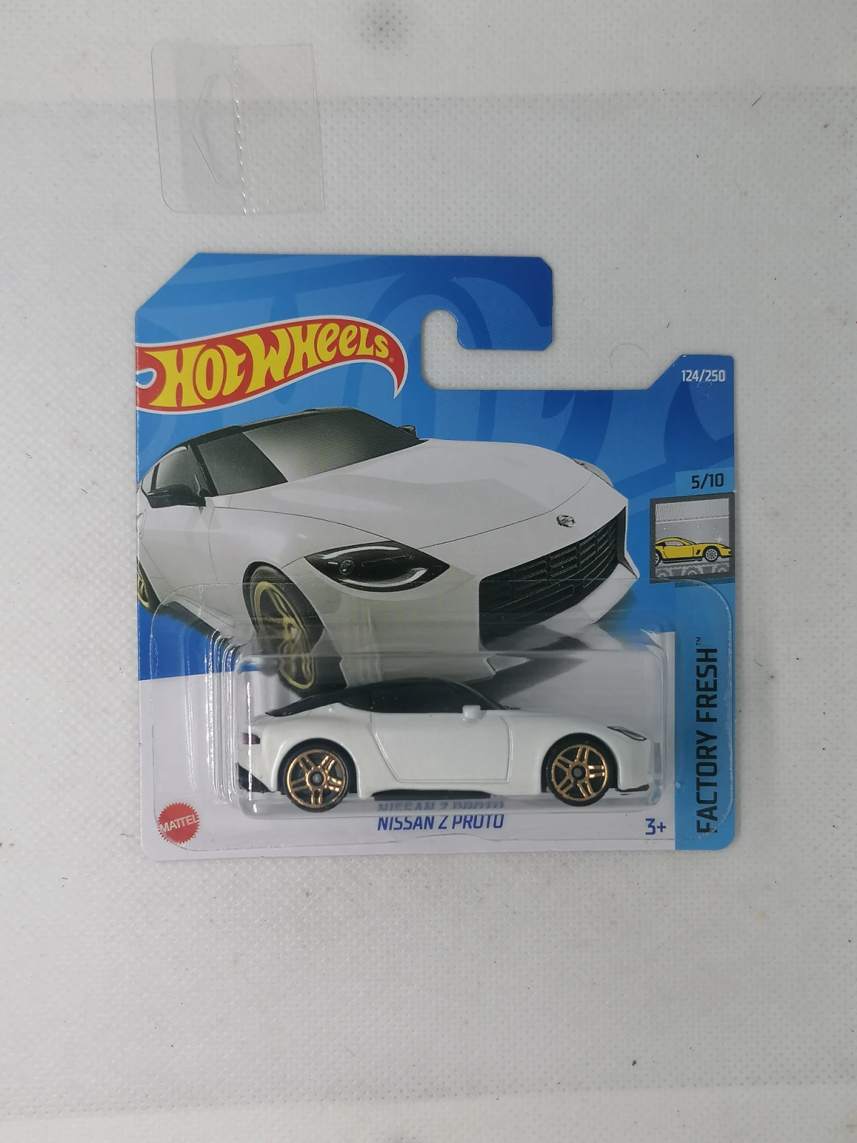 2022 Nissan Z Proto White: Short: Image 2