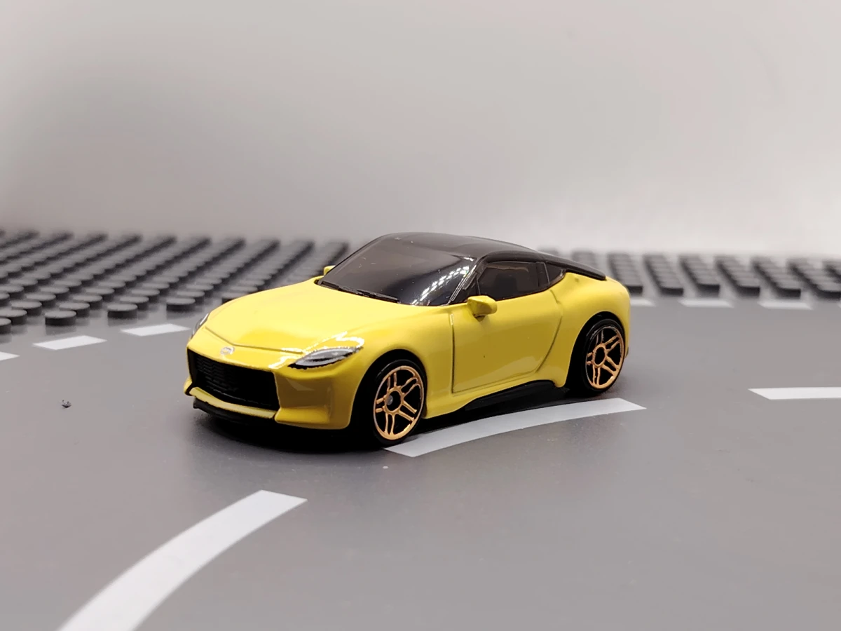 2022 Nissan Z Proto Yellow: No Package: Image 3