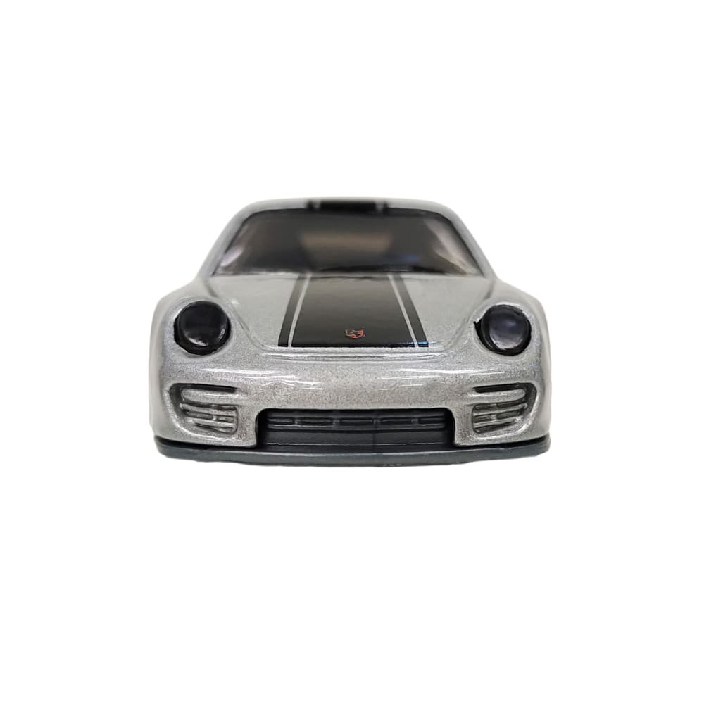 2022 Porsche 911 GT2 Silver: Image 3