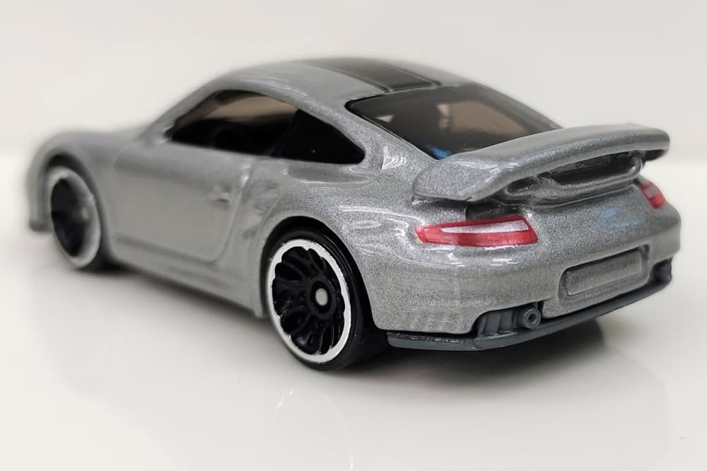2022 Porsche 911 GT2 Silver: Image 4