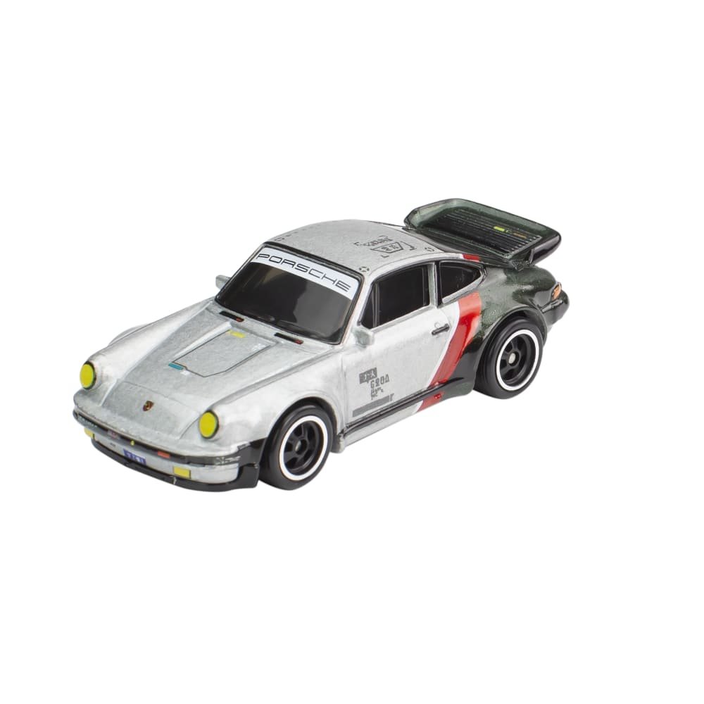 2022 Porsche 911 Turbo (930) Silver: Image 4