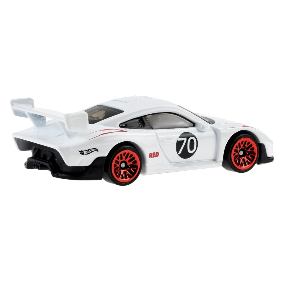 2022 Porsche 935 White: Image 5