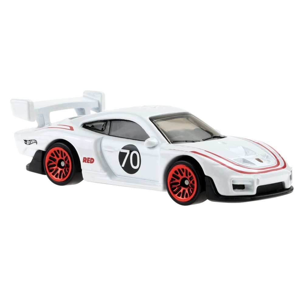 2022 Porsche 935 White: Image 4