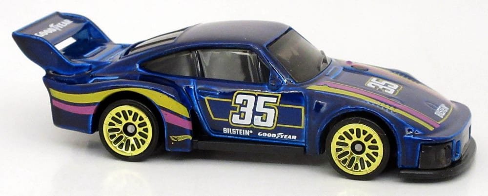 2022 Porsche 935 Blue: Image 3