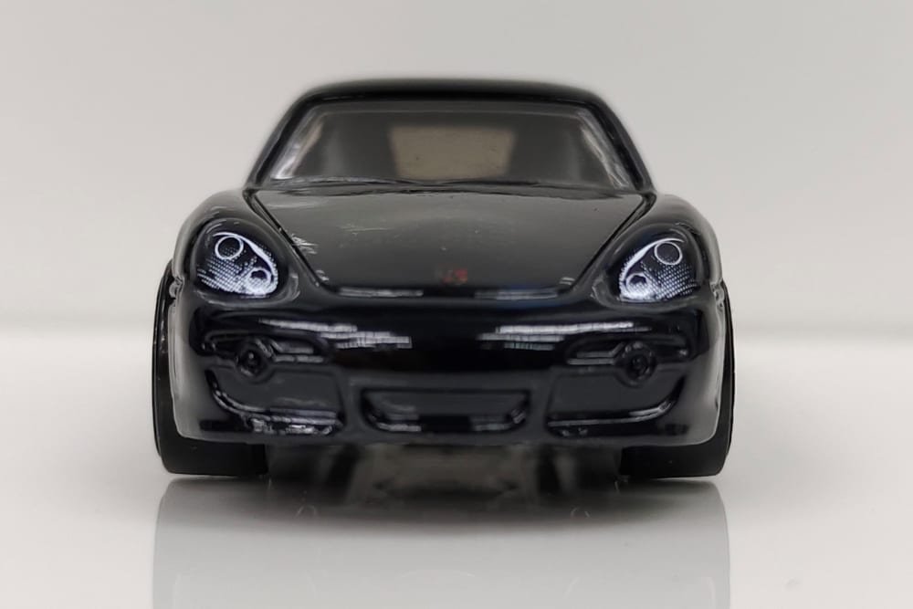 2022 Porsche Cayman S Black: Image 7