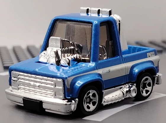 2022 Toon'd '83 Chevy Silverado Blue: No Package: Image 3