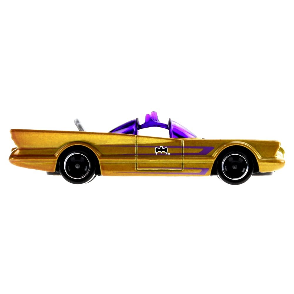 2022 TV Series Batmobile Gold: Image 5