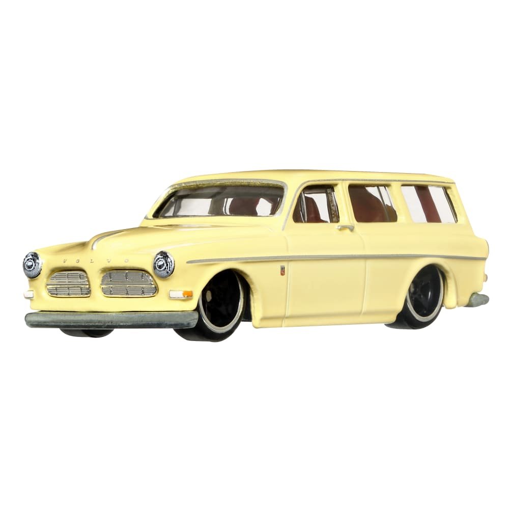 2022 Volvo P220 Amazon Estate Yellow: Image 2