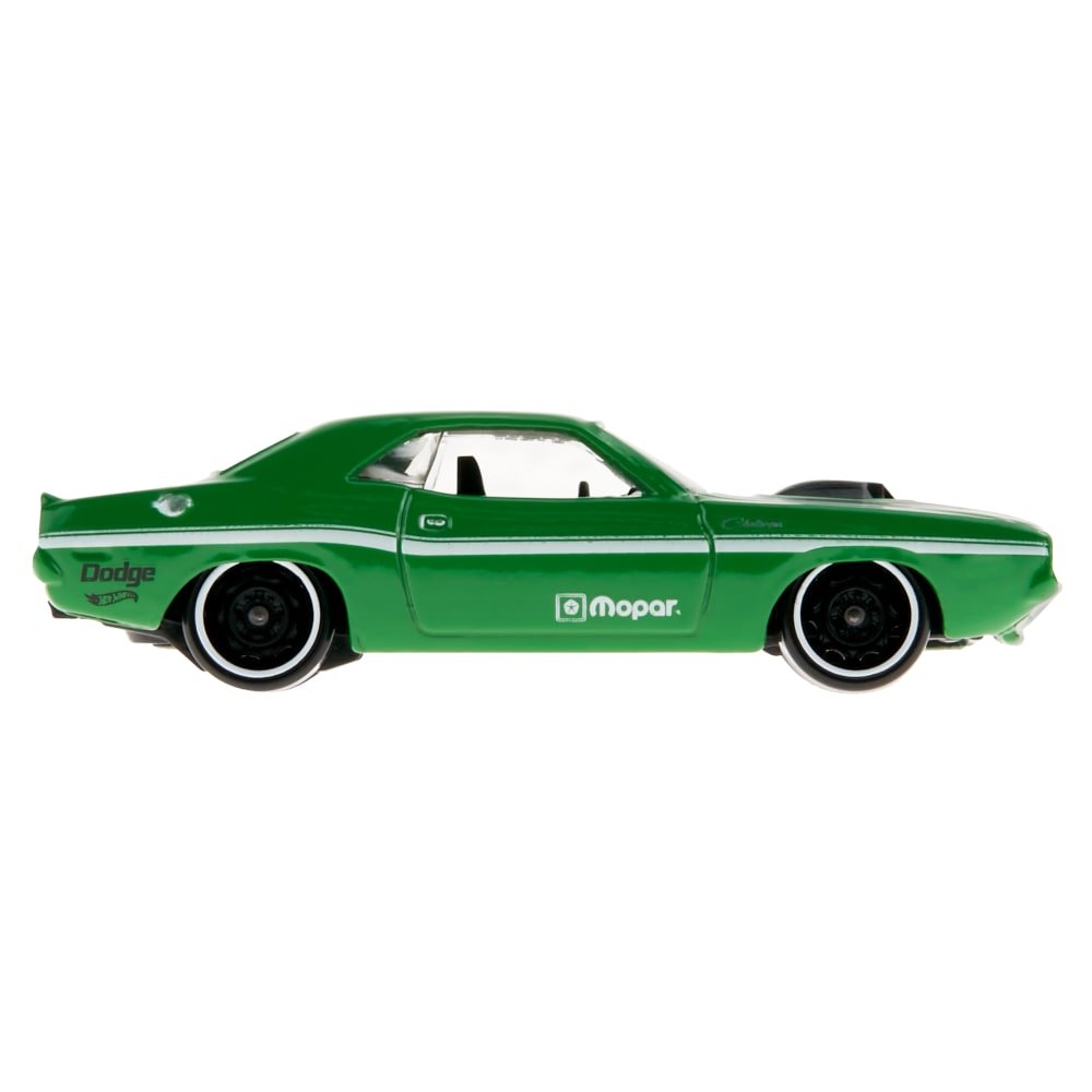 2023 70 Dodge Hemi Challenger Green: Image 4