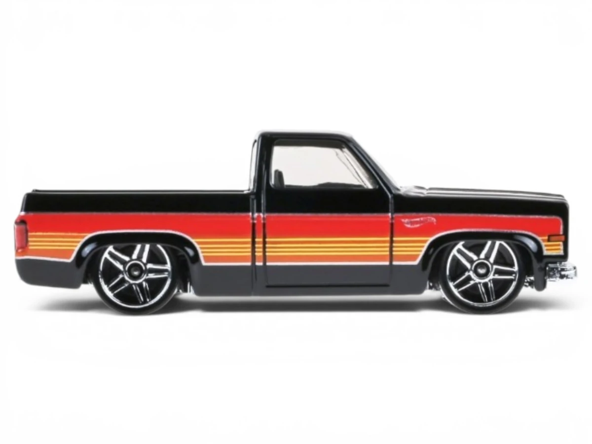2023 83 Chevy Silverado Black: No Package: Image 2
