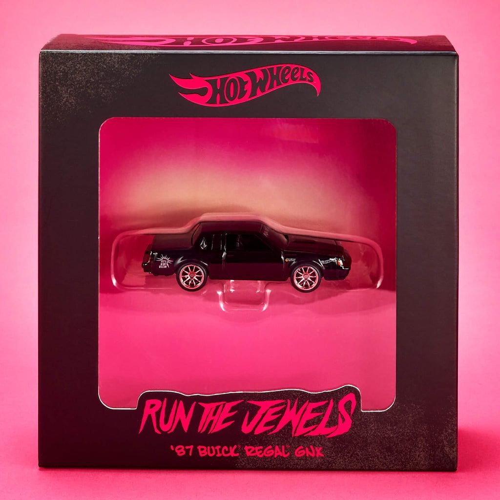 2023 87 Buick Regal GNX Black: Image 7