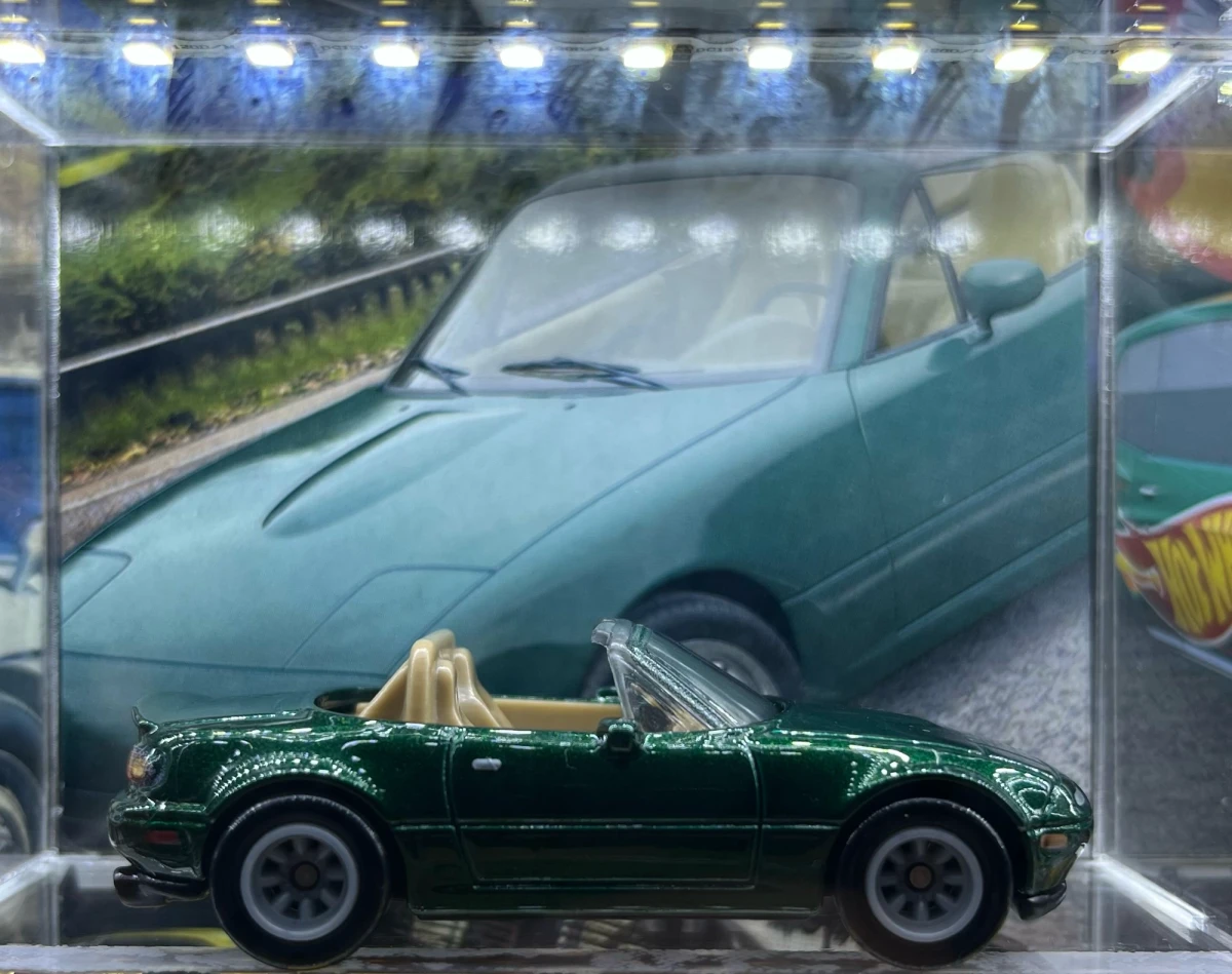 2023 91 Mazda MX-5 Miata Green: No Package: Image 3