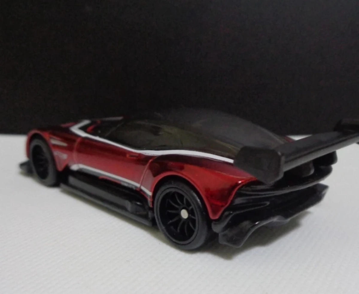 2023 Aston Martin Vulcan Red: No Package: Image 6