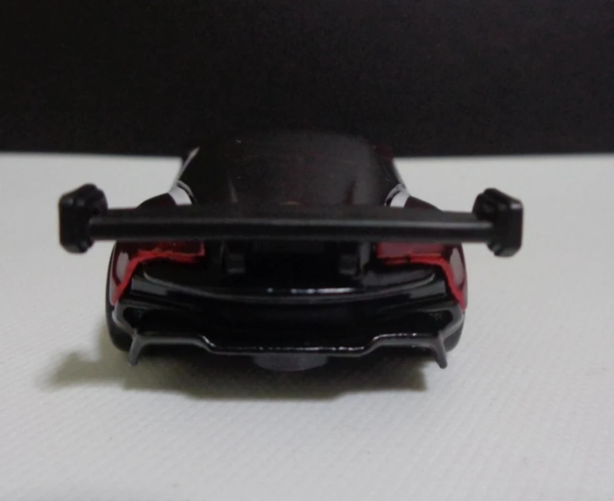 2023 Aston Martin Vulcan Red: No Package: Image 3