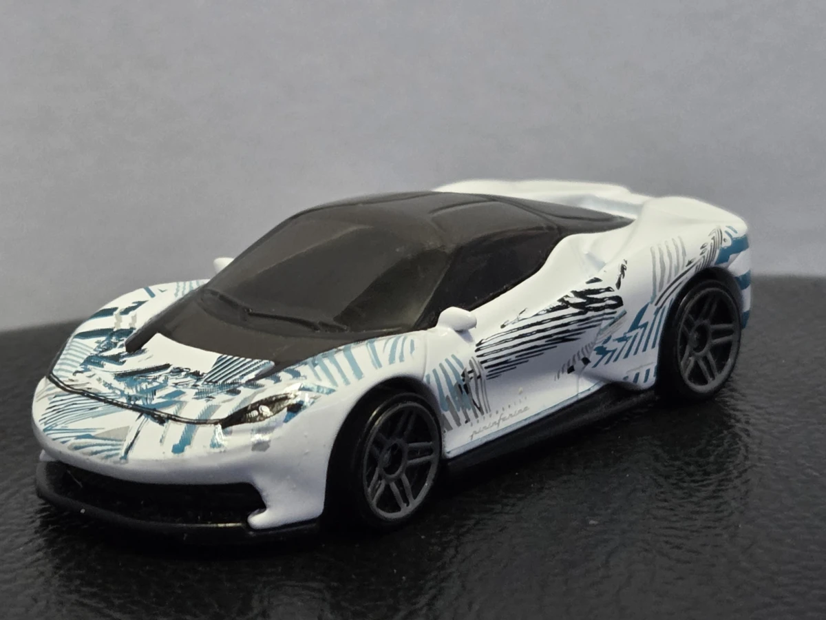 2023 Automobili Pininfarina Battista White: No Package: Image 3