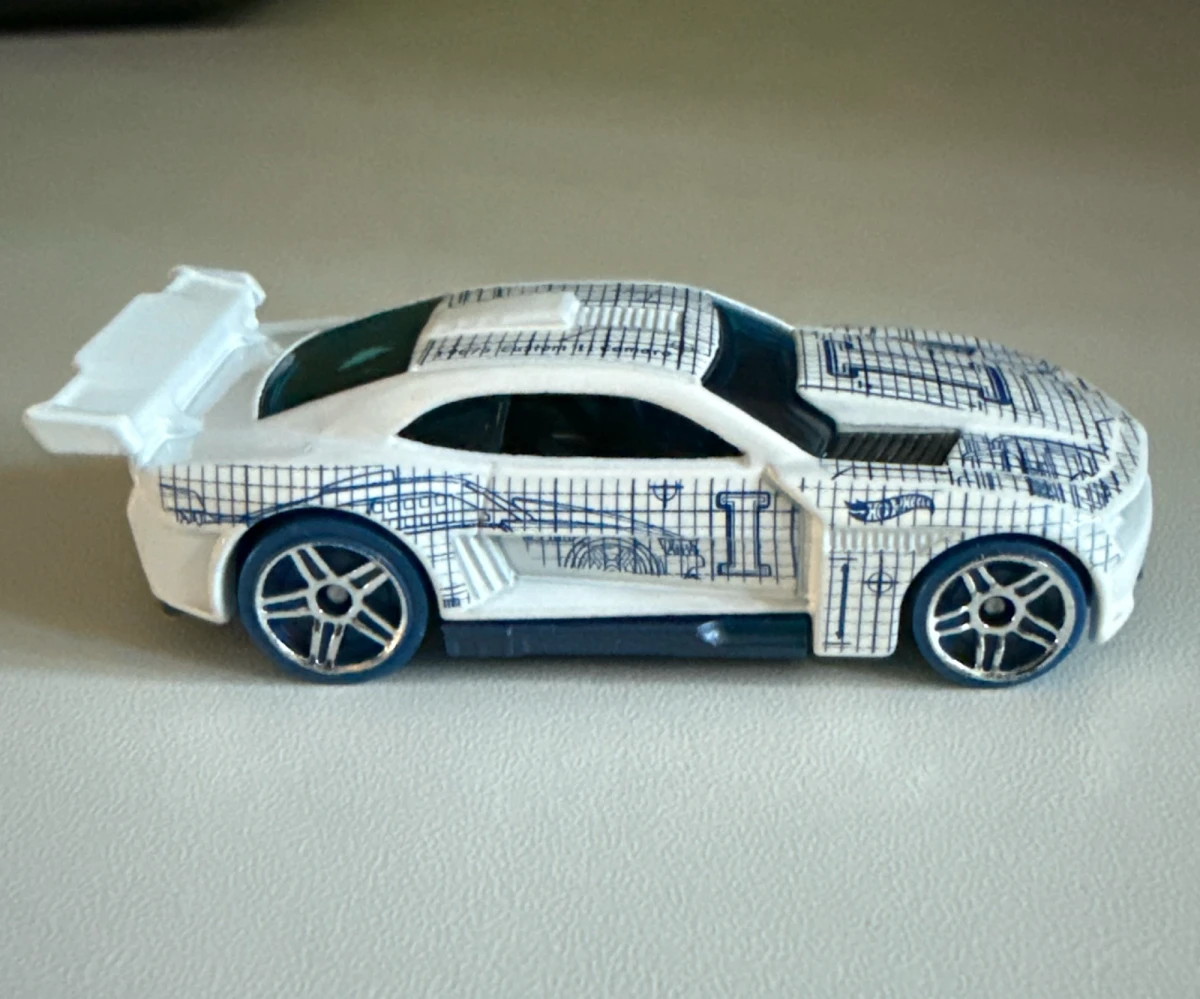 2023 Custom '11 Camaro White: No Package: Image 3