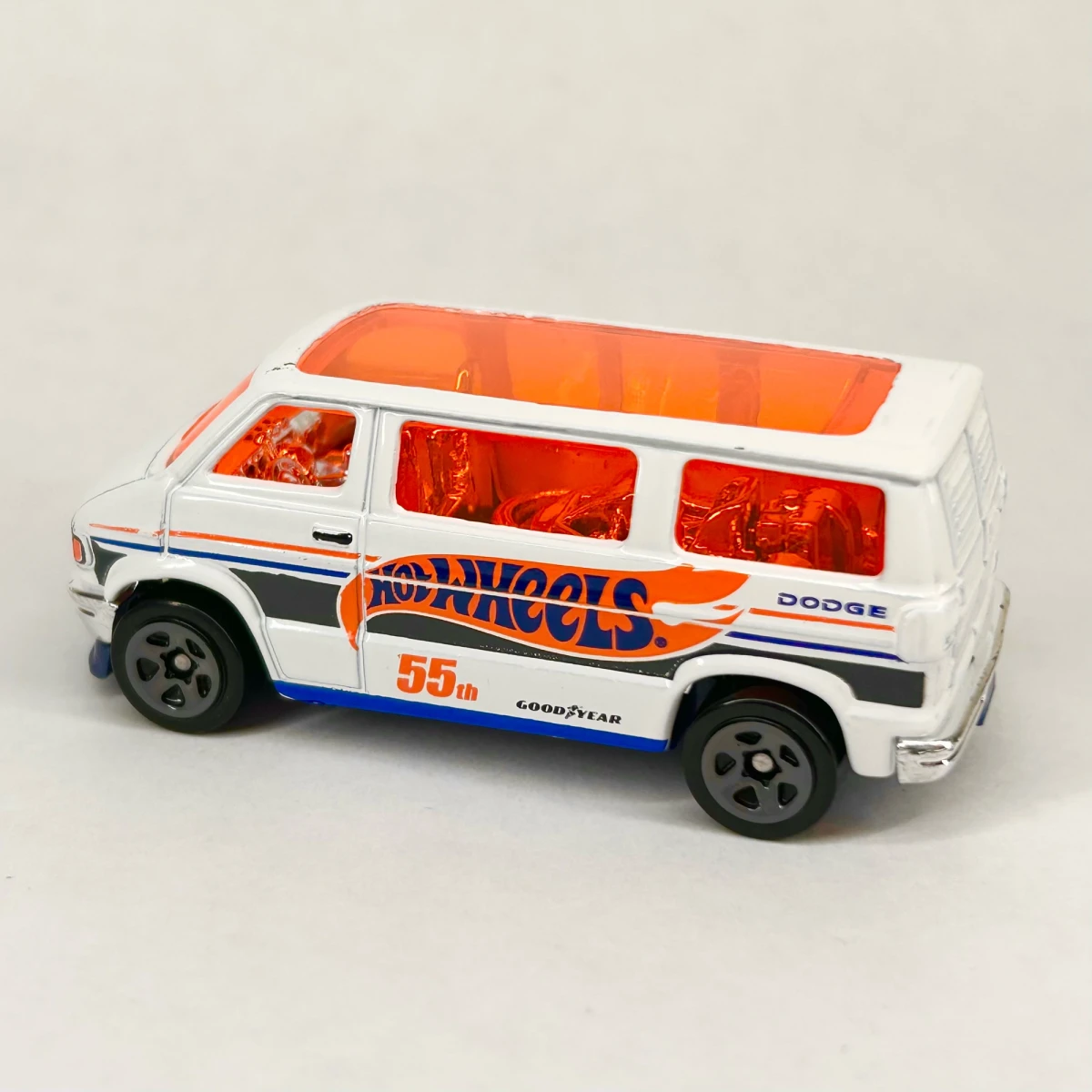 2023 Dodge Van White: No Package: Image 6