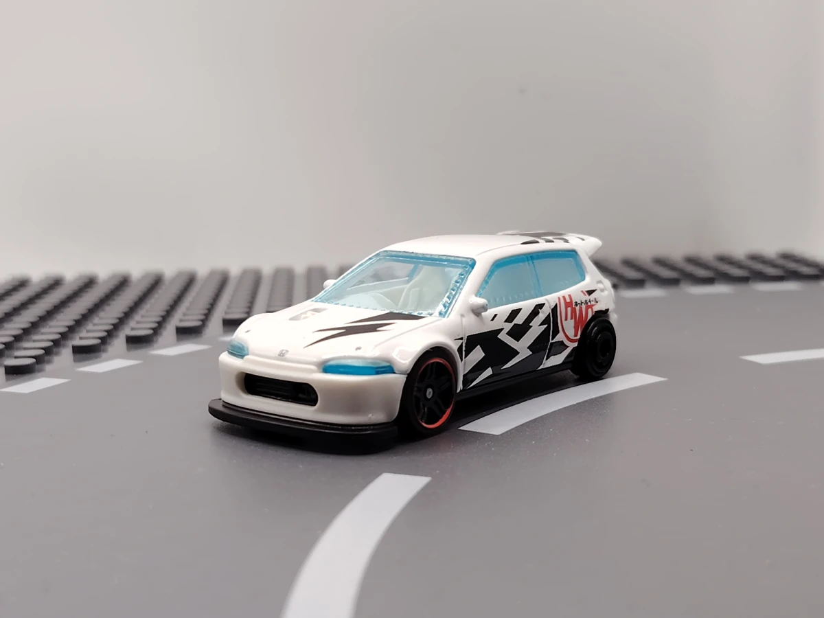 2023 Honda Civic Custom White: No Package: Image 3
