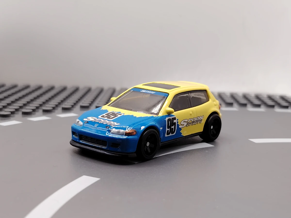2023 Honda Civic EG Yellow: No Package: Image 2