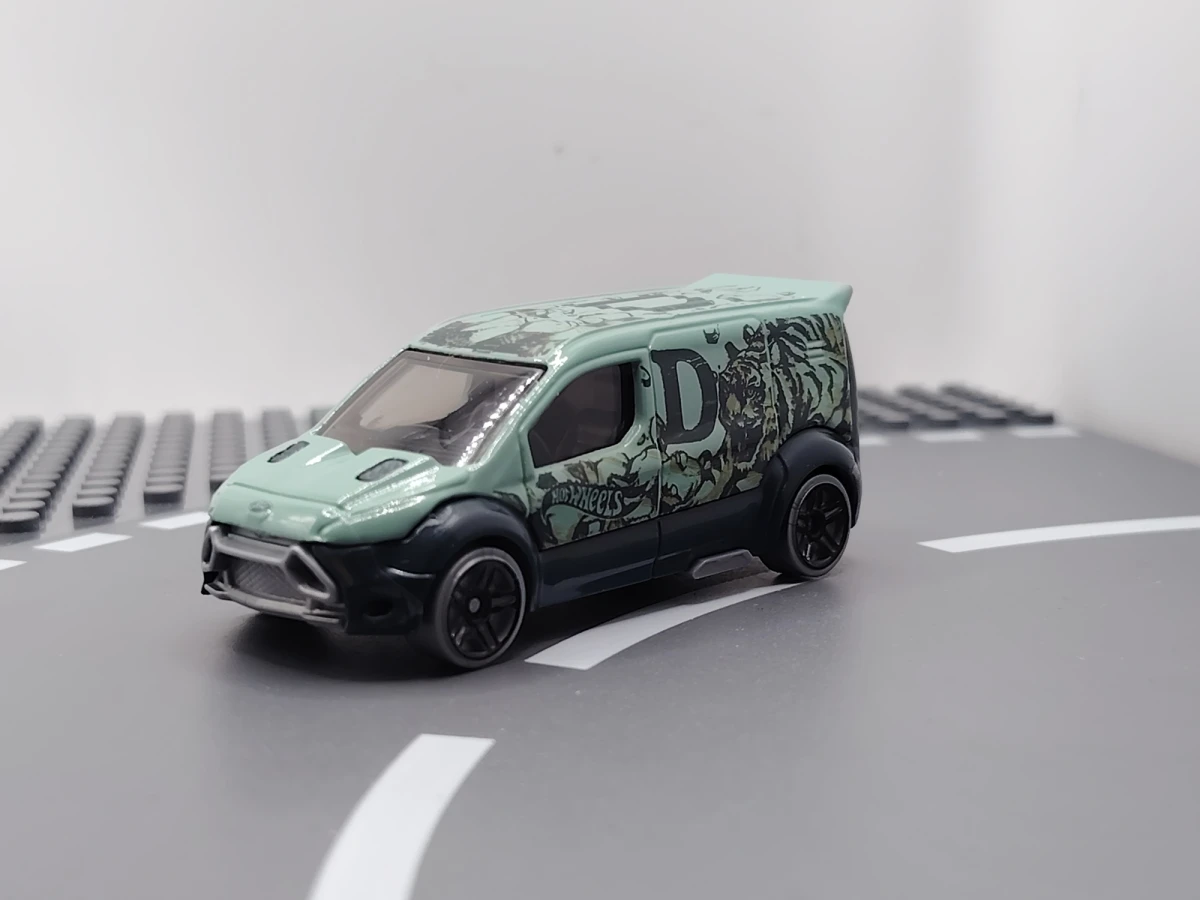 2023 Hot Wheels Ford Transit Connect Green: No Package: Image 3