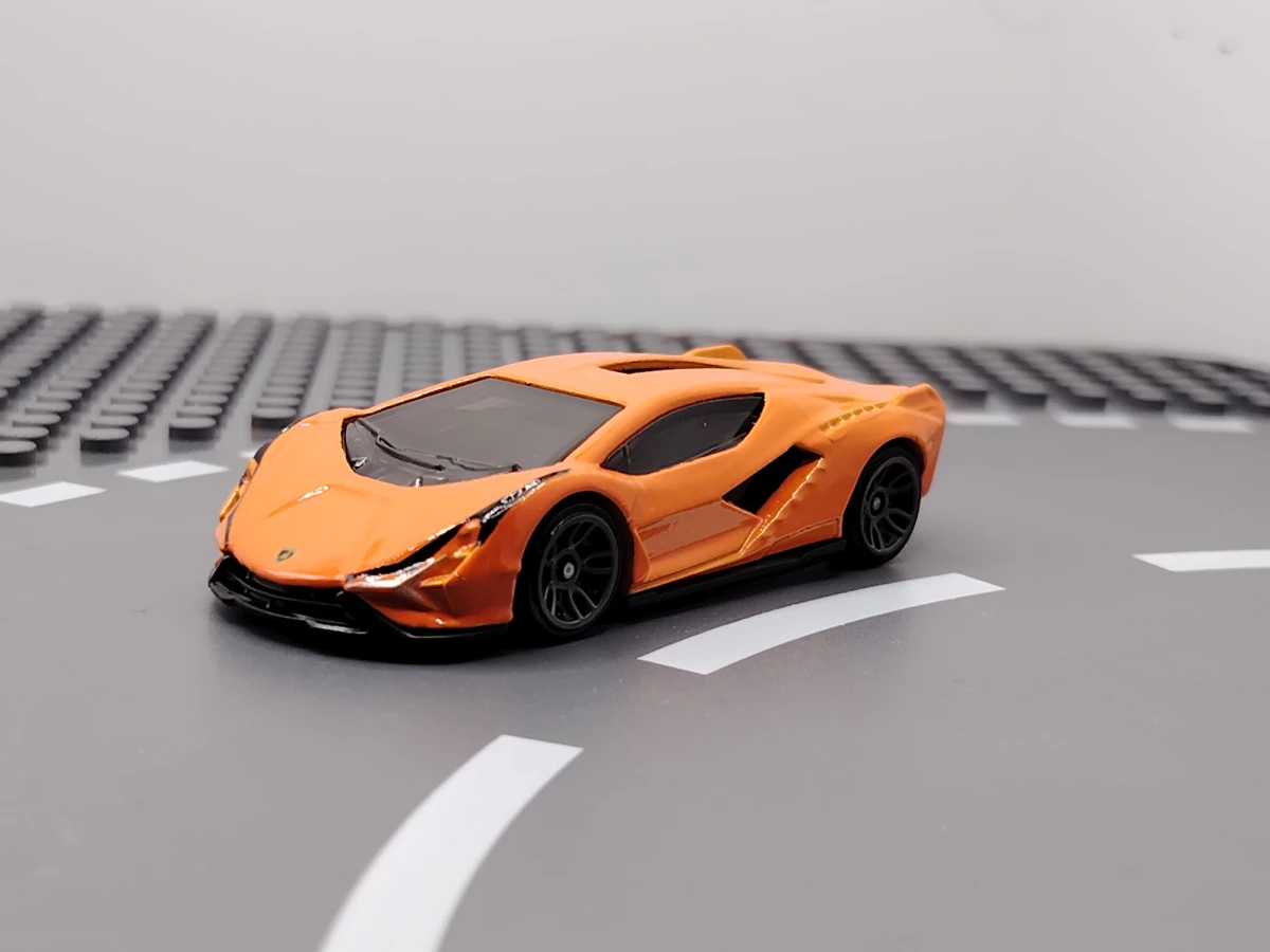 2023 Lamborghini Sian FKP 37 Orange: No Package: Image 3