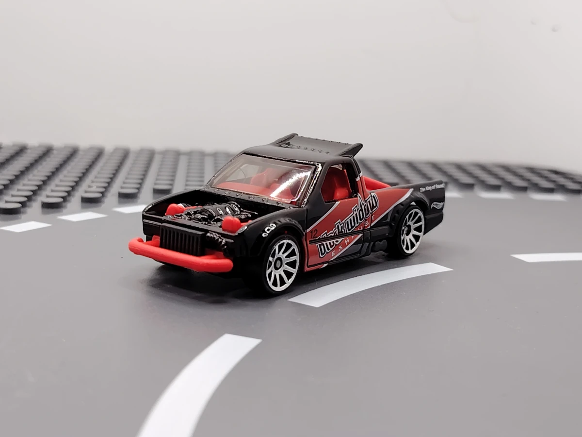 2023 Limited Grip Black: No Package: Image 2