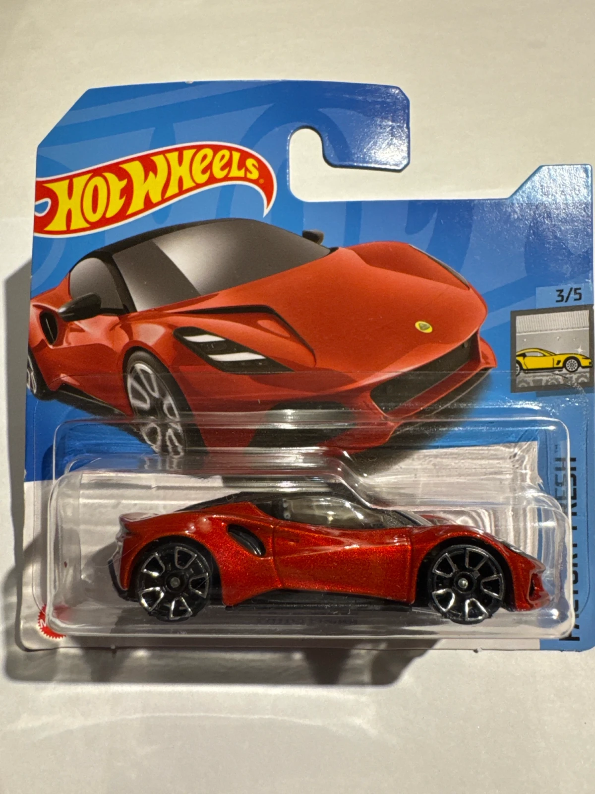 2023 Lotus Emira Red: Short: Image 2