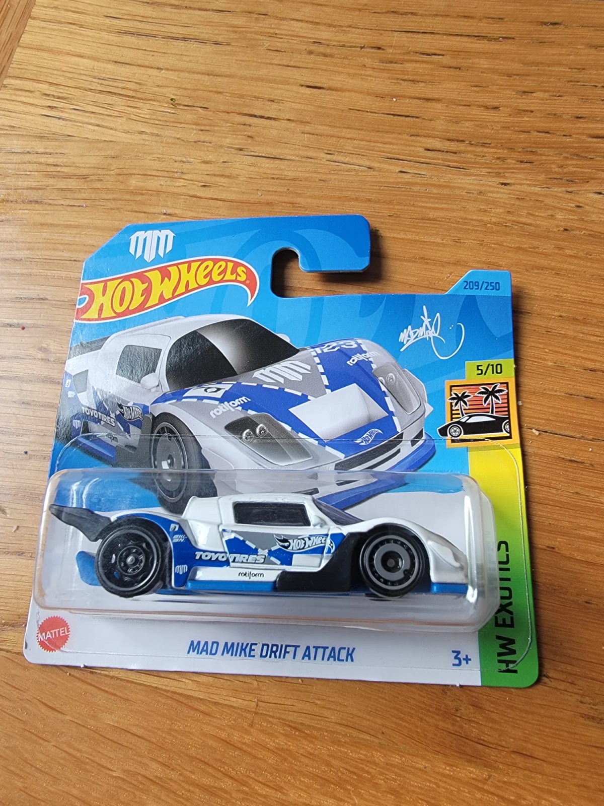 2023 Mad Mike Drift Attack White: Short: Image 2
