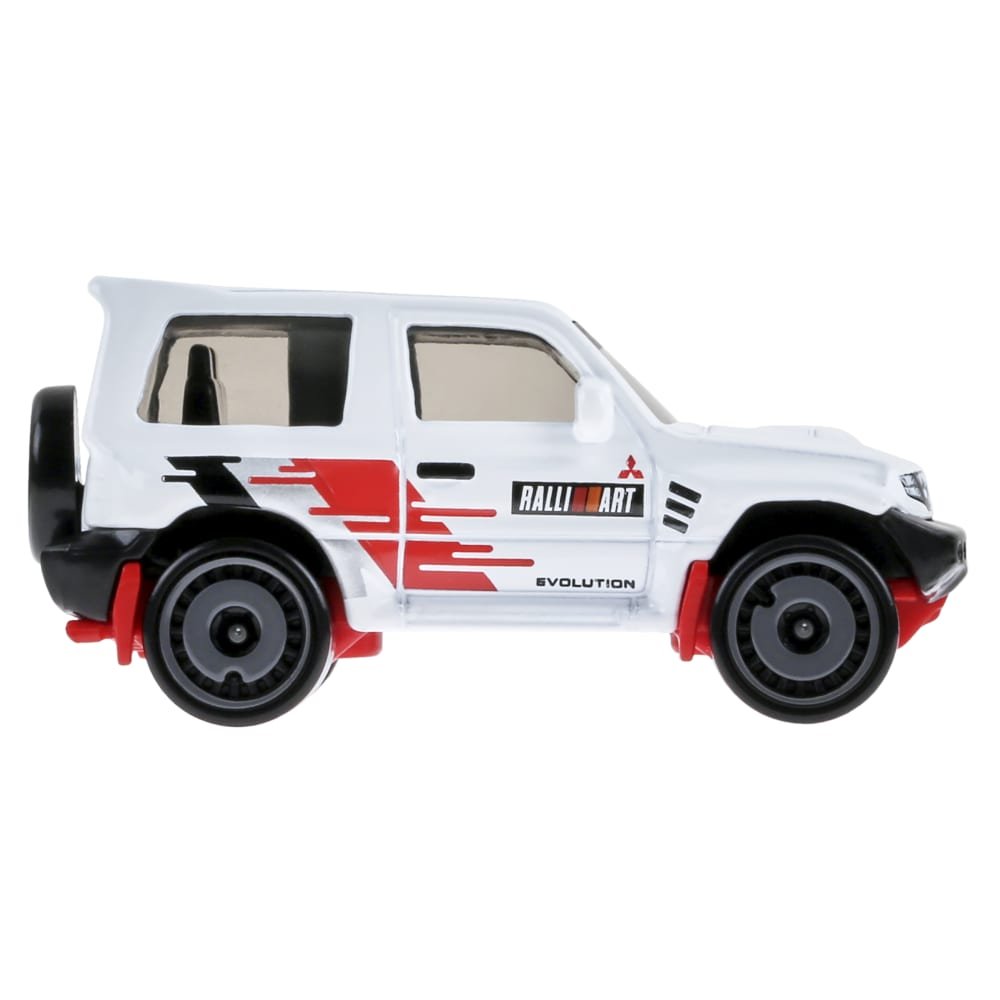 2023 Mitsubishi Pajero Evolution White: Image 6