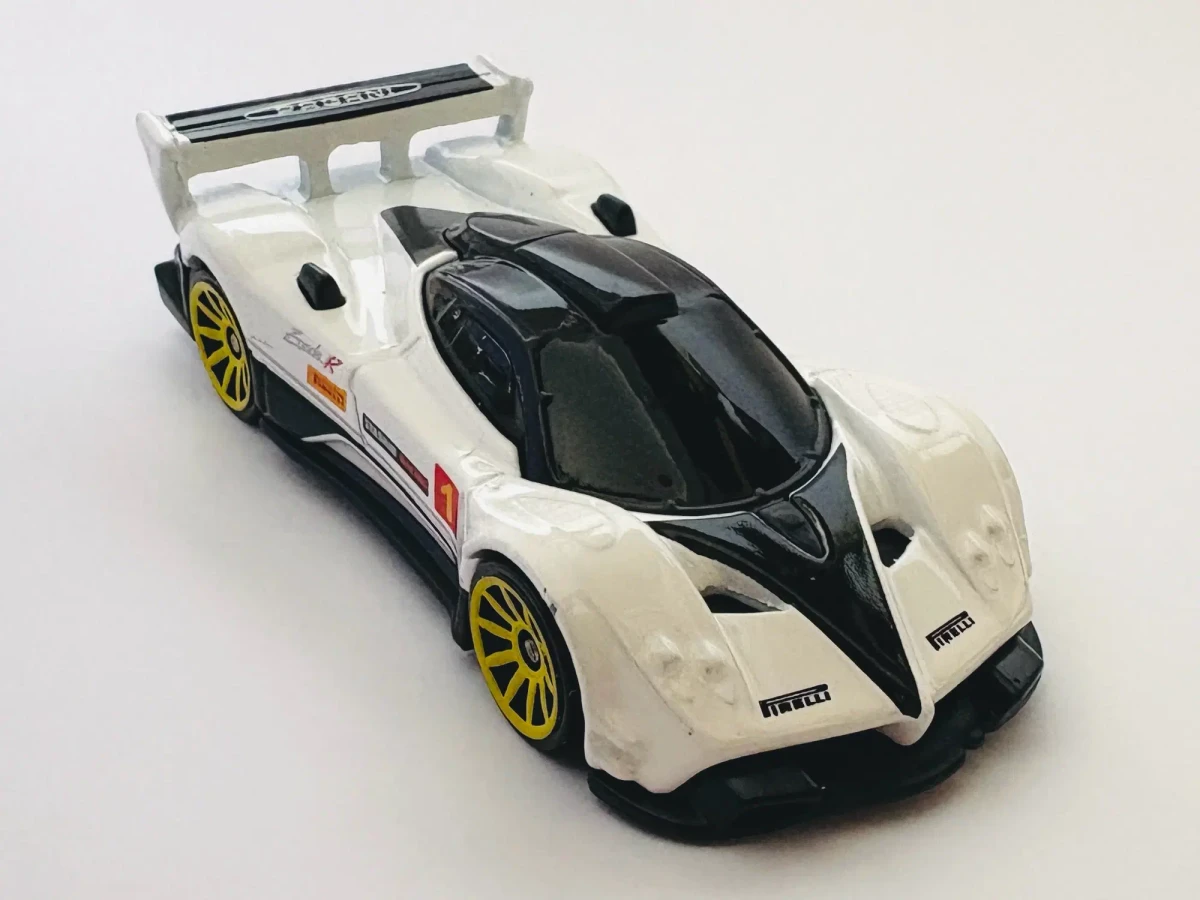 2023 Pagani Zonda R White: No Package: Image 3