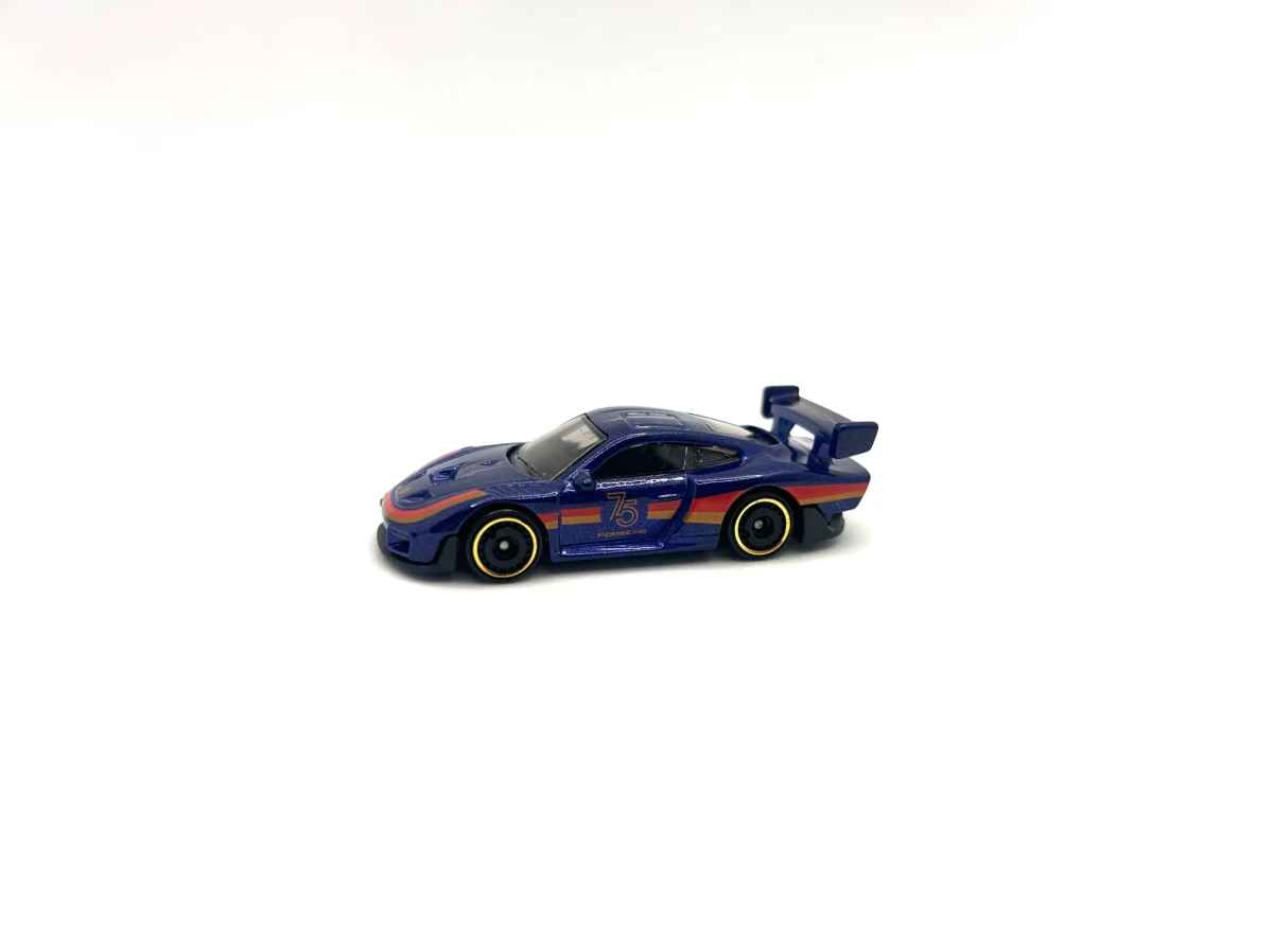 2023 Porsche 935 Blue: No Package: Image 2