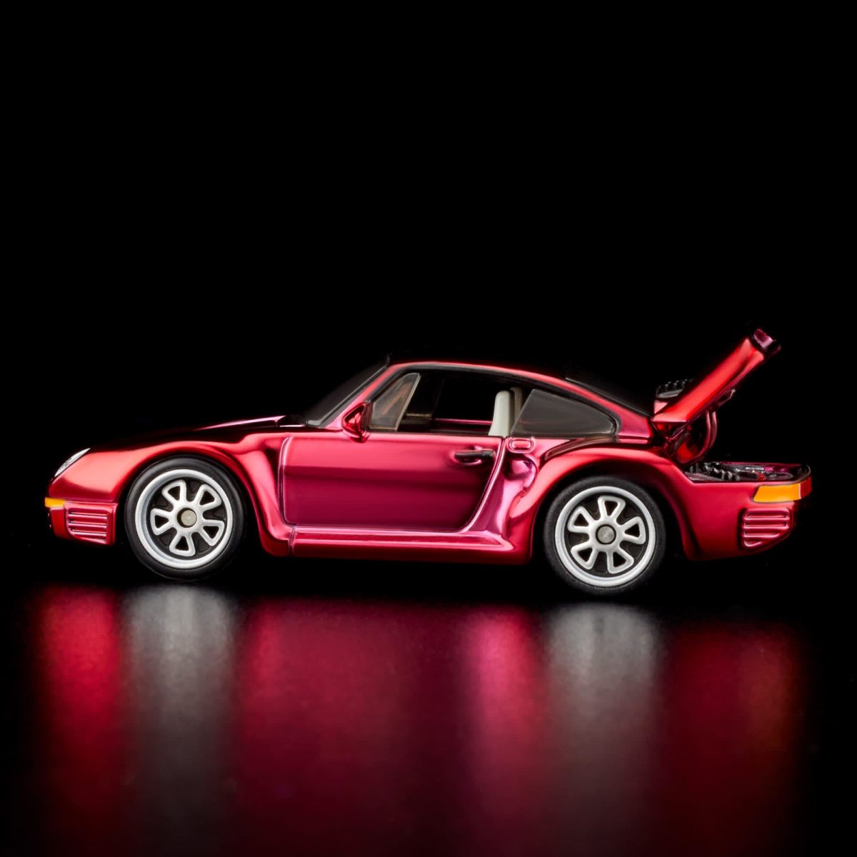 2023 1986 Porsche 959 Red: Image 18