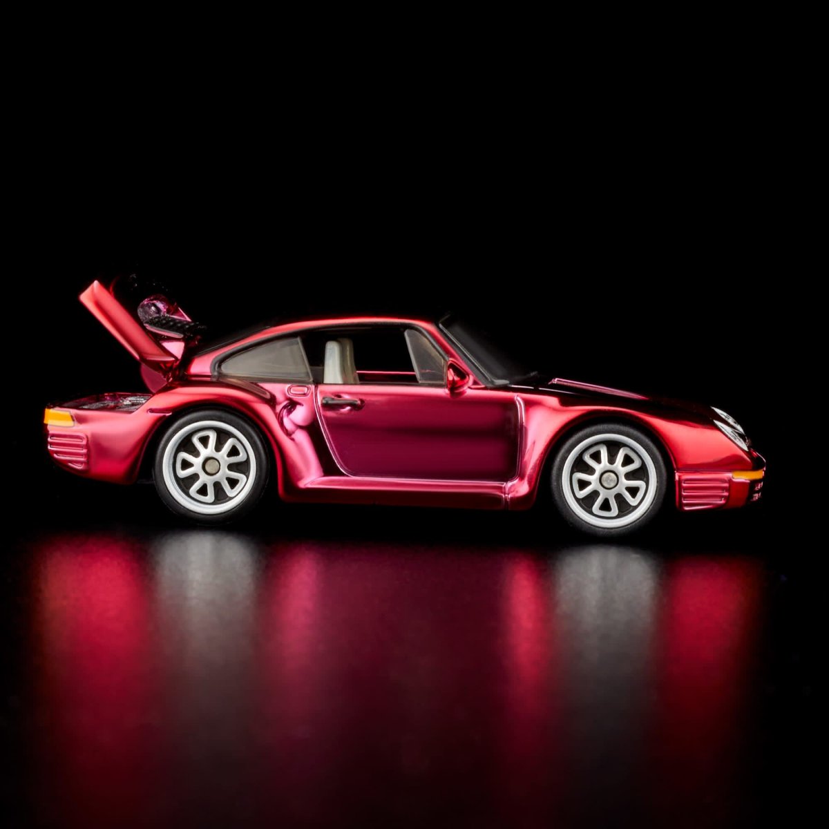 2023 1986 Porsche 959 Red: Image 20