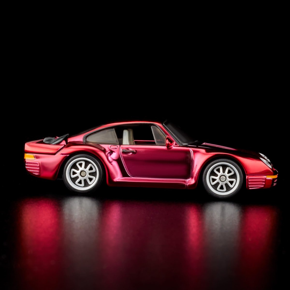 2023 1986 Porsche 959 Red: Image 8