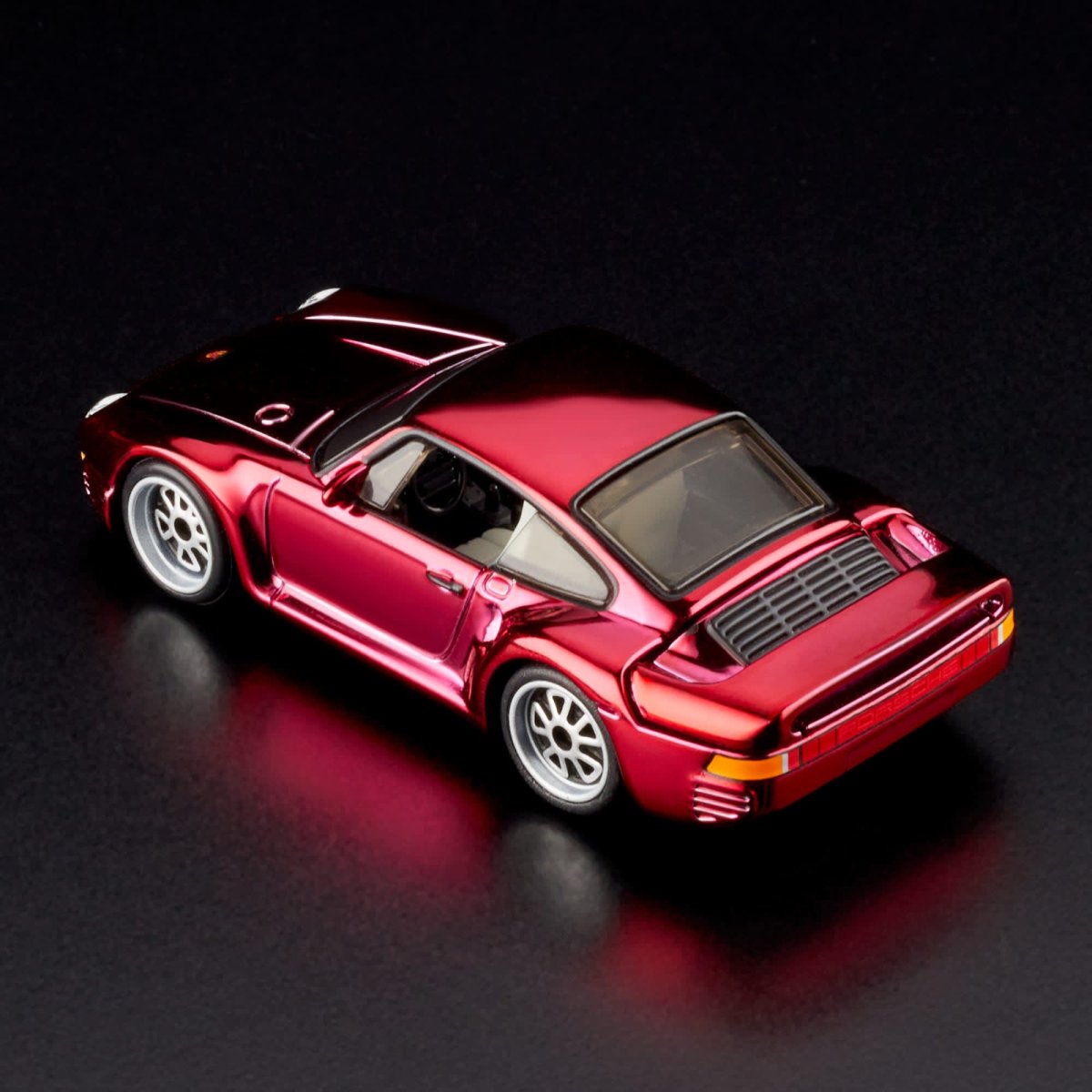 2023 1986 Porsche 959 Red: Image 13
