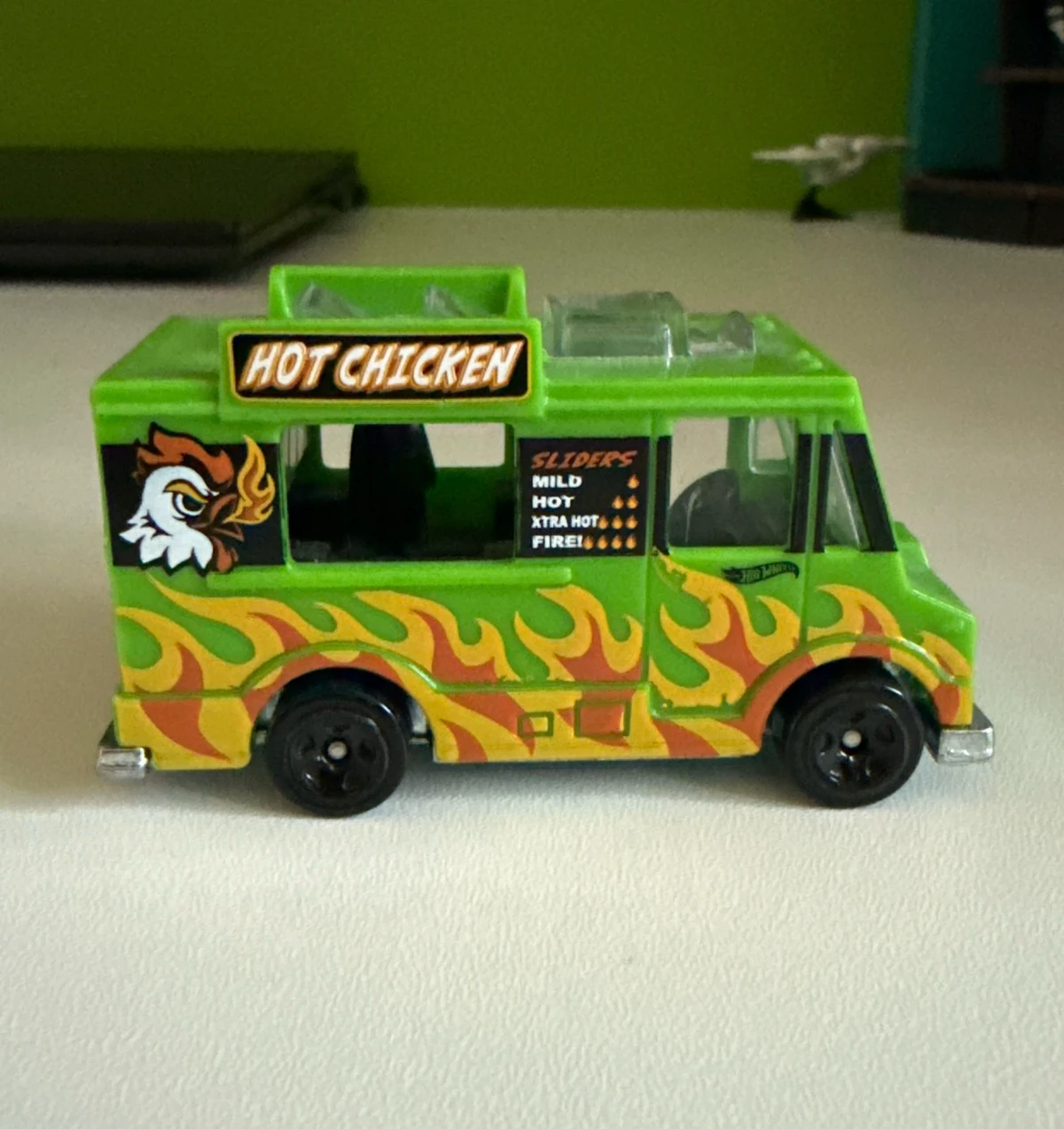 2023 Quick Bite Green: No Package: Image 3