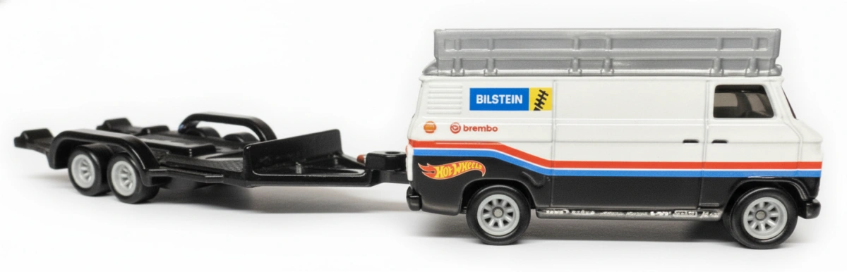 2023 HW Rally Hauler White: Image 2