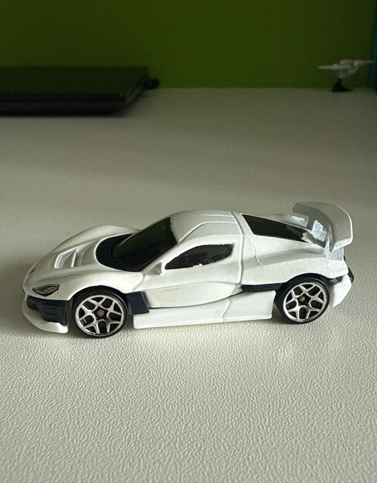 2023 Rimac Nevera White: No Package: Image 2