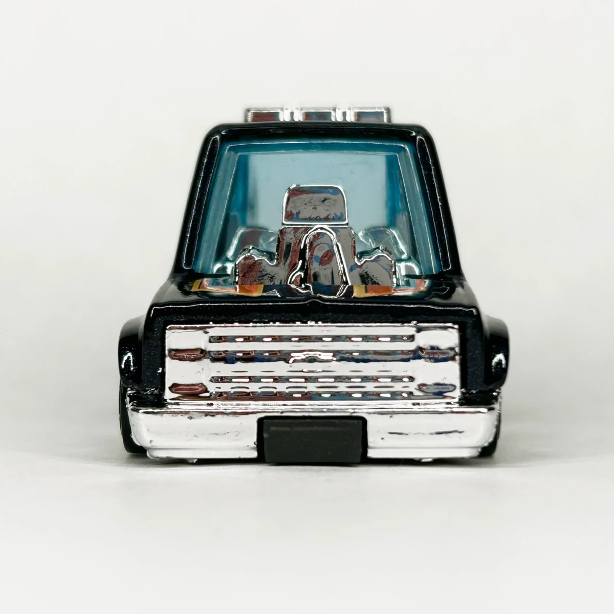 2023 Toon'd '83 Chevy Silverado Blue: No Package: Image 5
