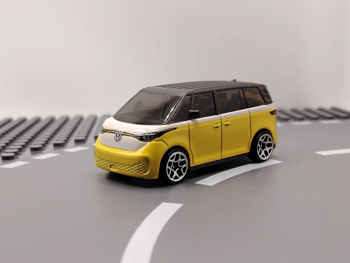 2023 Volkswagen ID. Buzz Yellow: No Package: Image 4