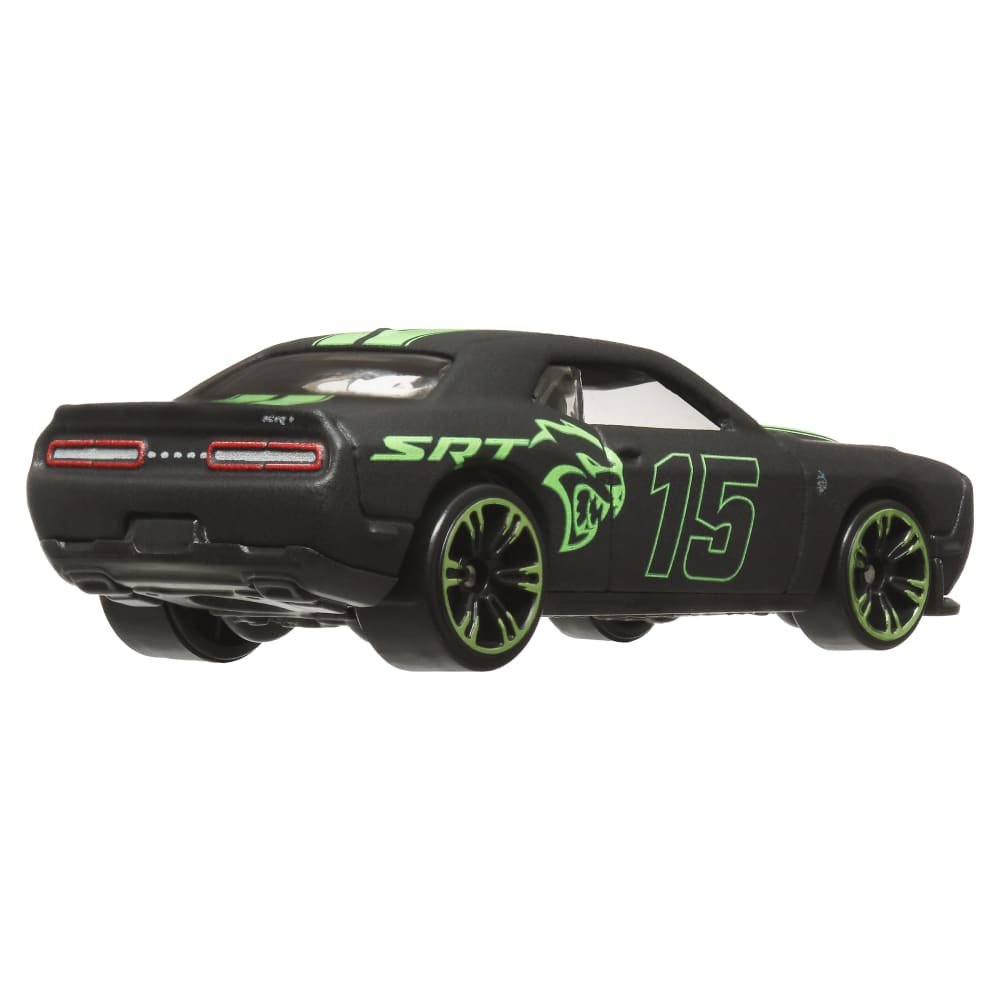2024 15 Dodge Challenger SRT Hellcat Black: Image 5