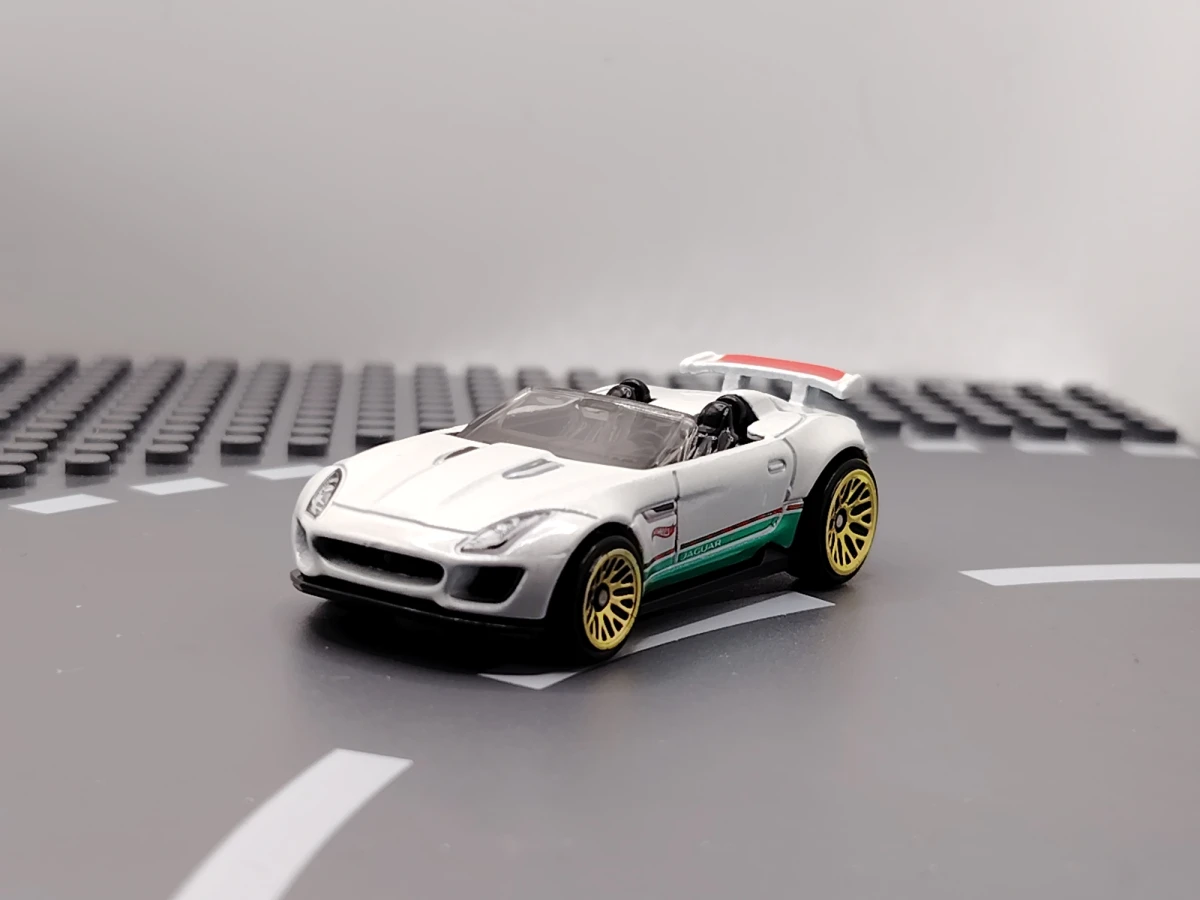 2024 15 Jaguar F-Type Project 7 White: No Package: Image 2