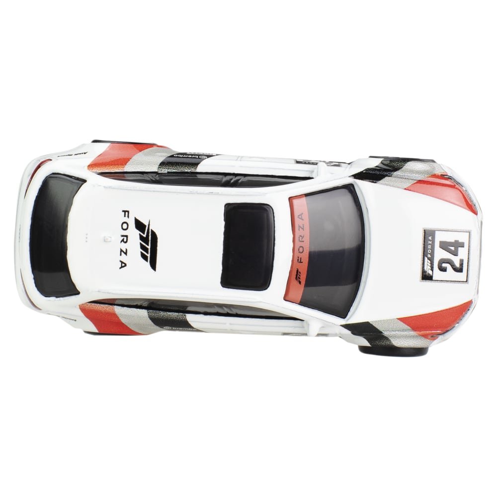 2024 17 Audi RS 6 Avant White: Image 2