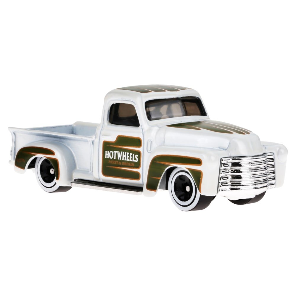 2024 52 Chevy White: Image 4