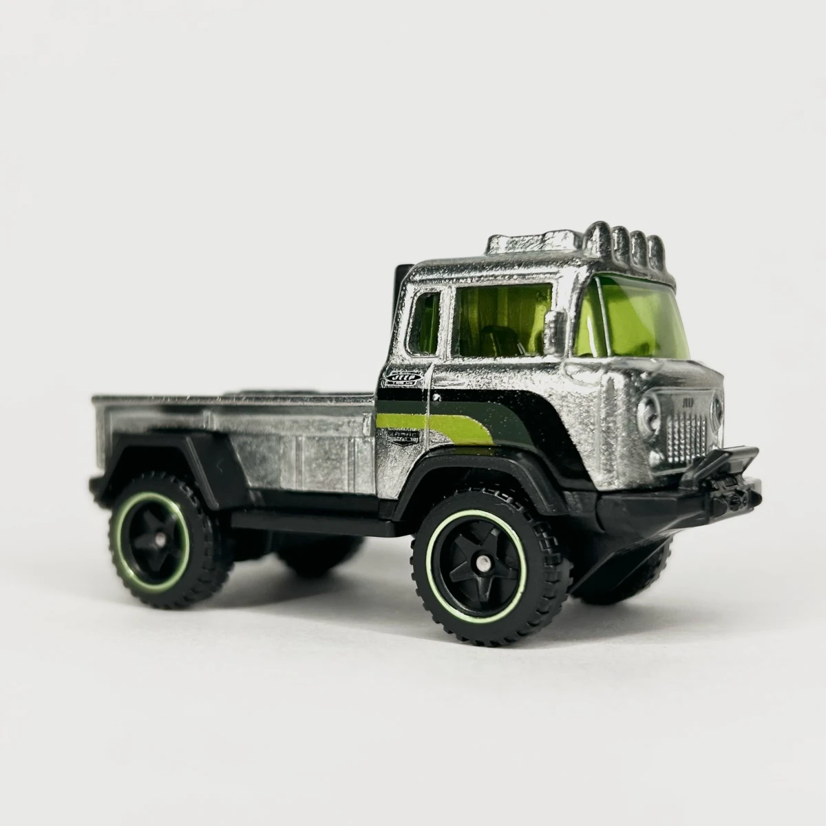 2024 57 Jeep FC ZAMAC: No Package: Image 6