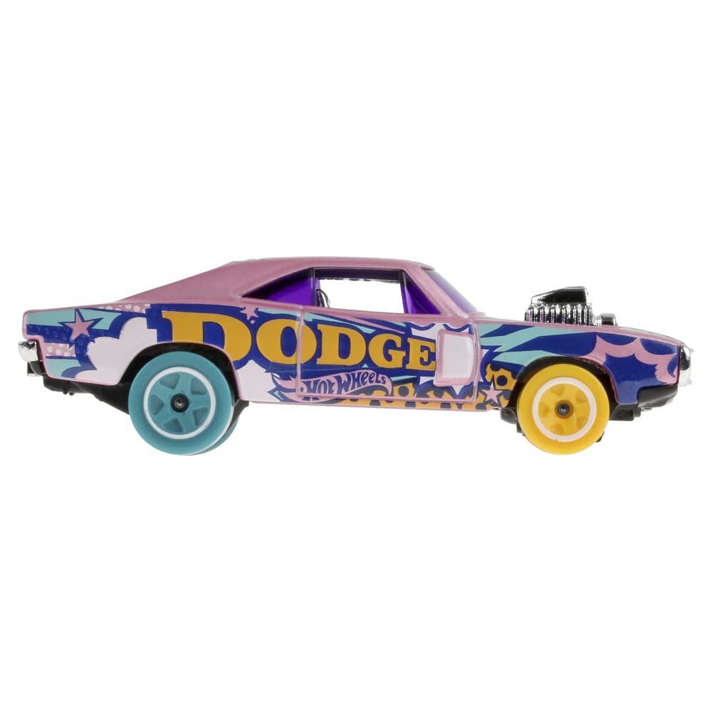 2024 70 Dodge Charger R/T Pink: Image 4
