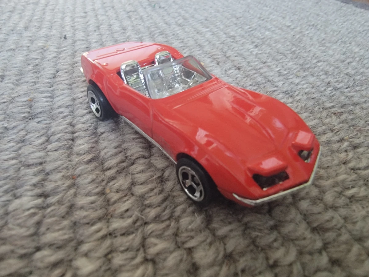 2024 72 Stingray Convertible Red: No Package: Image 3